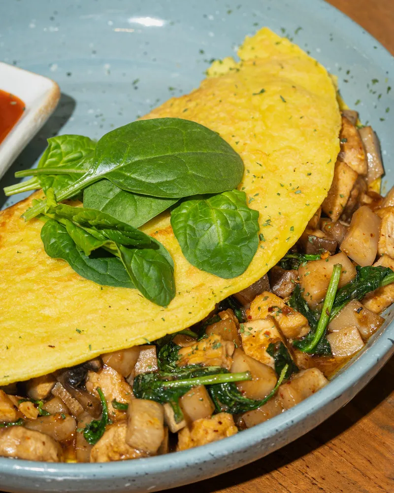 Omelette with mushroom and spinach filling at Kynd Kulture