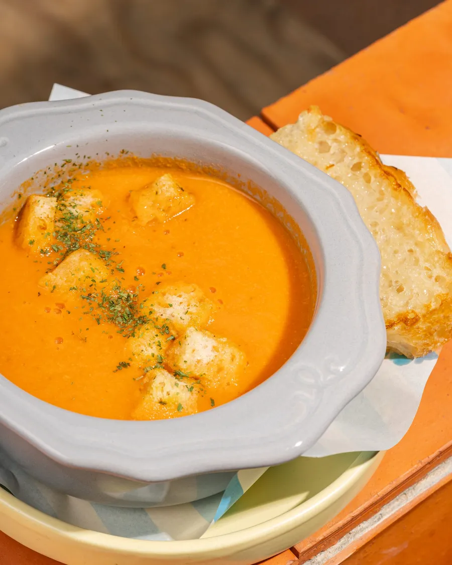 Pumpkin soup with croutons