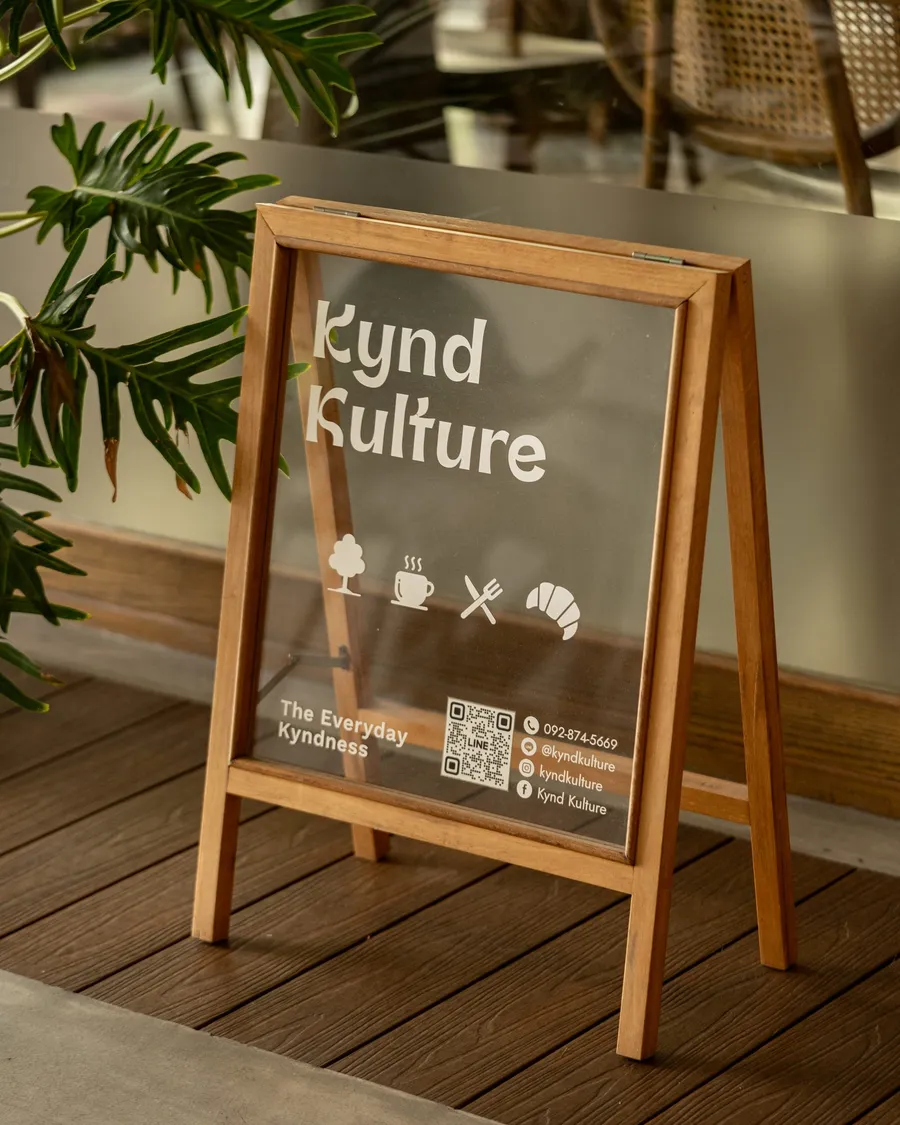 Sandwich board on the lane